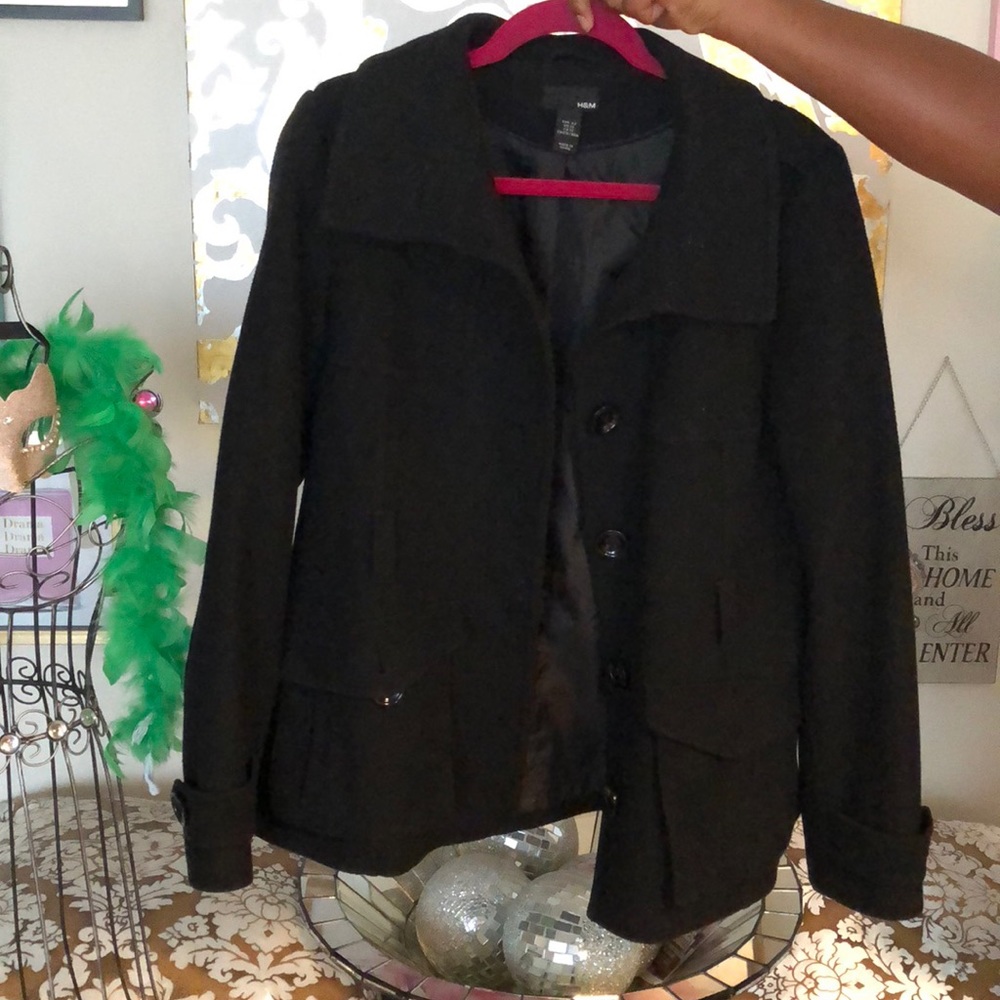 H&M size 12 Peacoat in Black